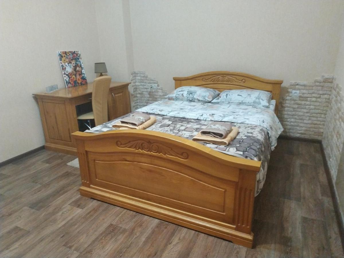 Apartment In The Center Of Old Town Камианец-Подилский Екстериор снимка