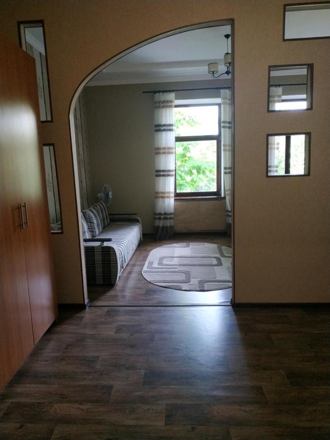 Apartment In The Center Of Old Town Камианец-Подилский Екстериор снимка